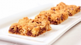 Thumbnail image for Walnut Chocolate Chip Bars